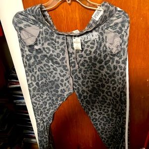 Victoria’s Secret skinny jogger, size large, leopard design pants